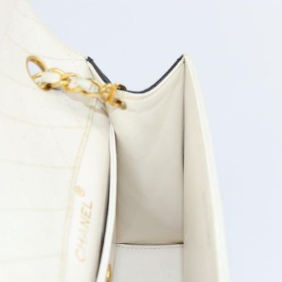Chanel Vintage Trapezoid CC Flap Bag
Sac...