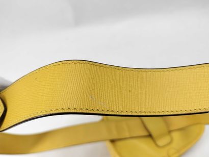 Gucci Front Zip Belt Bag
Sac ceinture en...