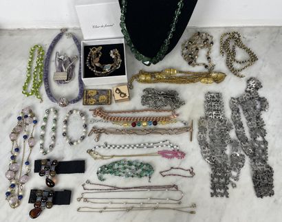 Lot of costume jewelry (XX-XXI c.): heterogeneous...
