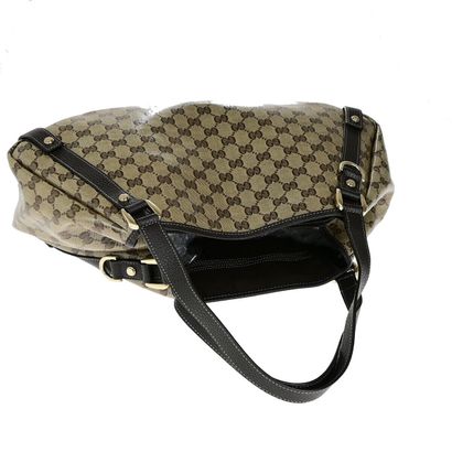 Gucci Abbey Shoulder Bag
Sac porté épaule...