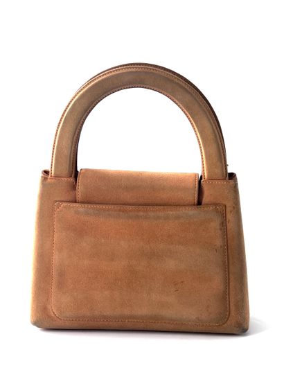 Chanel Kelly Top Handle Shopping Bag
Sac...