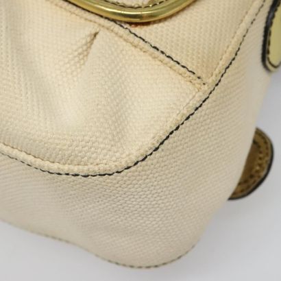 Fendi Zucchino Mamma Baguette
Sac porté épaule...