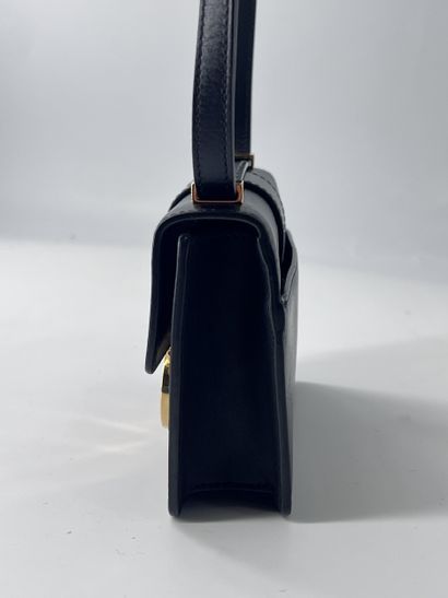 Christian Dior 30 Montaigne Flap Bag
Sac...