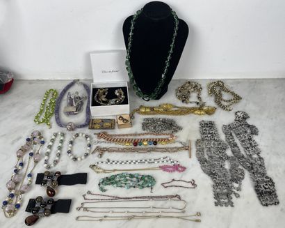 Lot of costume jewelry (XX-XXI c.): heterogeneous...