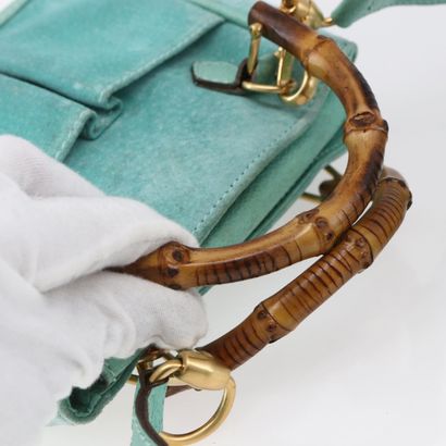 Gucci Bamboo Zip Pouch
Sac pochette à poignée...