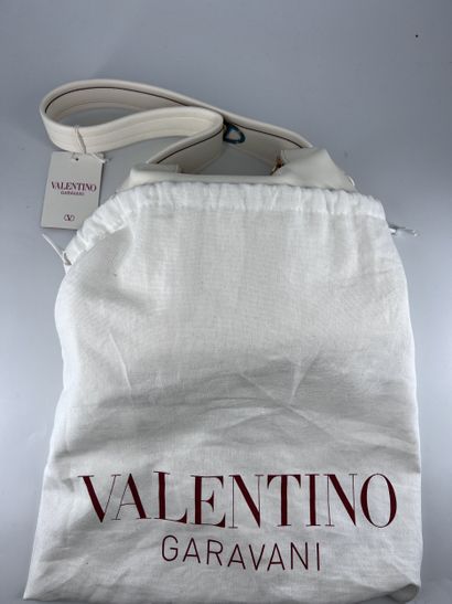 Valentino Garavani Go-Hobo Small
Sac à main...