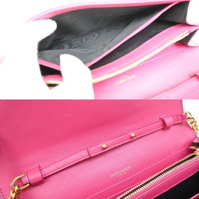 Saint Laurent Niki Chain Flap Bag
Sac à rabat...
