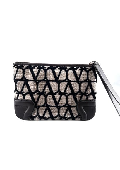 Valentino Garavani Zip Pouch
Pochette zippée,...