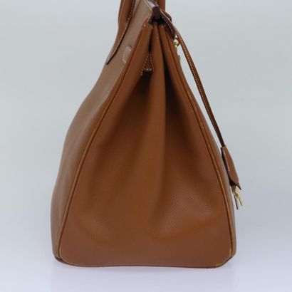 Hermès Birkin 35
Sac à main iconique en cuir,...
