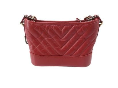 Chanel Gabrielle Hobo
Sac hobo en cuir matelassé,...