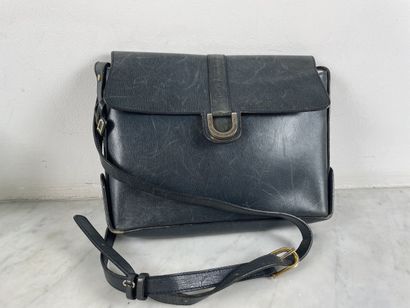 Delvaux, Bruxelles - Ensemble de trois sacs...