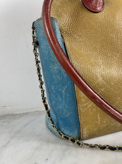 Delvaux, Bruxelles - Ensemble de trois sacs...