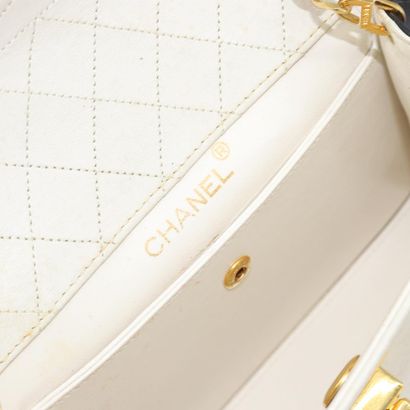 Chanel Vintage Trapezoid CC Flap Bag
Sac...