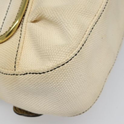 Fendi Zucchino Mamma Baguette
Sac porté épaule...