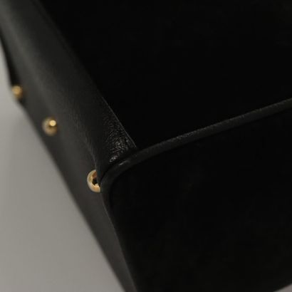 Gucci Bamboo Zip Pouch

Sac à main compact...