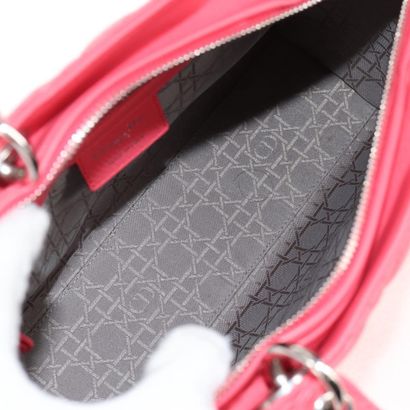 Christian Dior Lady Dior Cannage
Sac à main...