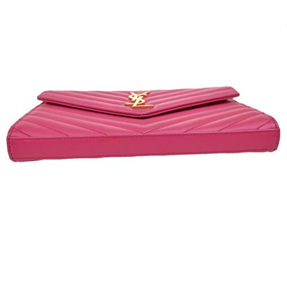 Saint Laurent Niki Chain Flap Bag
Sac à rabat...