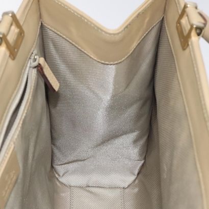 Gucci Bow Frame Chain Clutch
Pochette à fermoir...