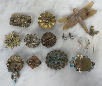 Ensemble de broches fantaisie avec accessoires,...