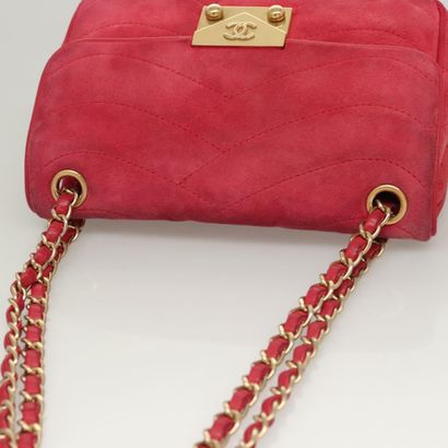 Chanel Vintage Chain Flap Shoulder Bag
Sac...