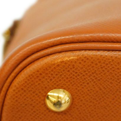 Hermès Bolide
Sac à main en cuir, modèle...