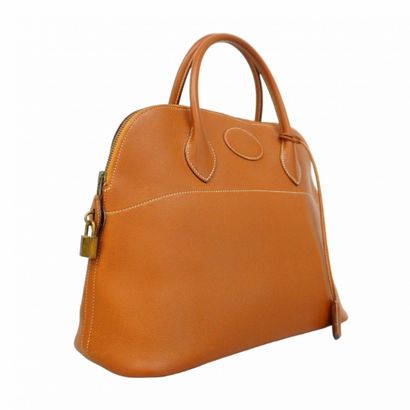 Hermès Bolide
Sac à main en cuir, modèle...
