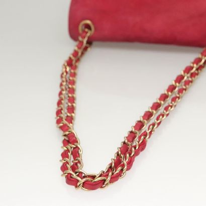 Chanel Vintage Chain Flap Shoulder Bag
Sac...