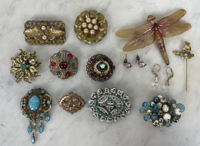 Ensemble de broches fantaisie avec accessoires,...