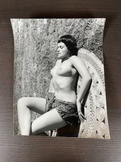 Ensemble de photographies érotiques en noir...