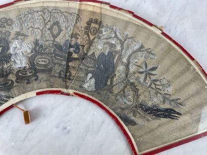 China, early 20th century Painted fan

Fan-shaped...