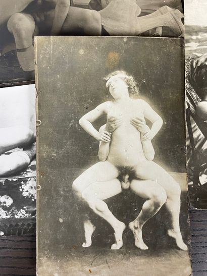 Important antique erotic set Photographs...