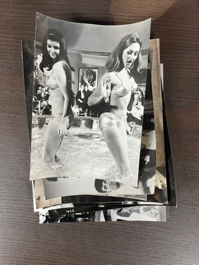 Large lot of cinema photographs
Set of black...