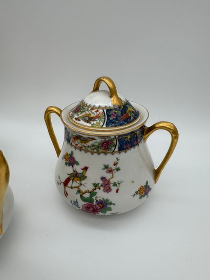 Service à café en porcelaine - M.F. Limoges...