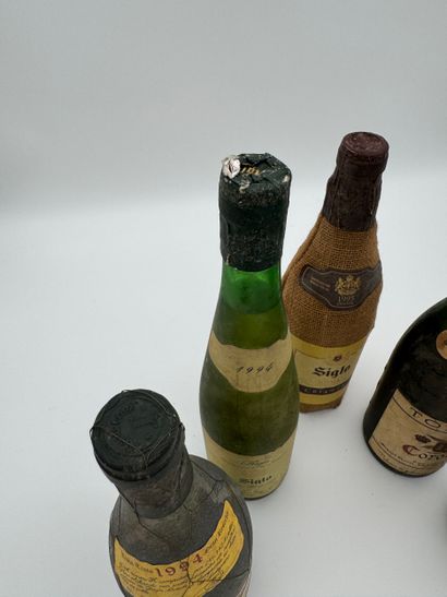 Lot de vins d’Espagne et divers
Comprenant...