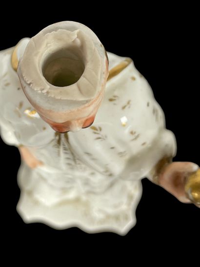 Flacons de parfum figuratif en porcelaine...