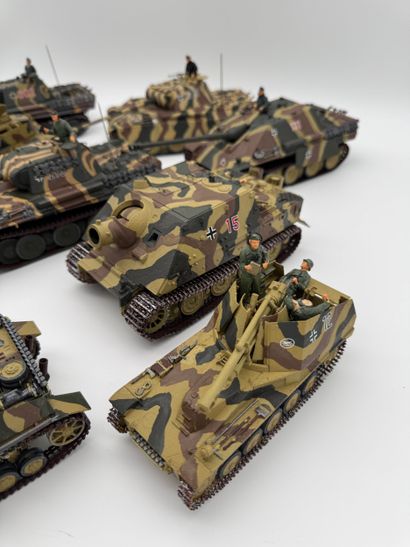 Set of 10 military tank models

Set of ten...