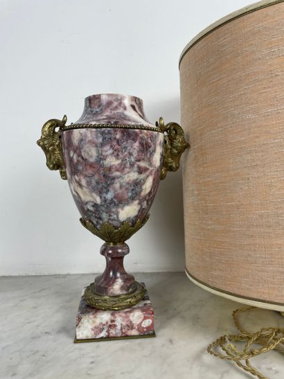 Lampe de table de style Louis XVI - Marbre
Urne...