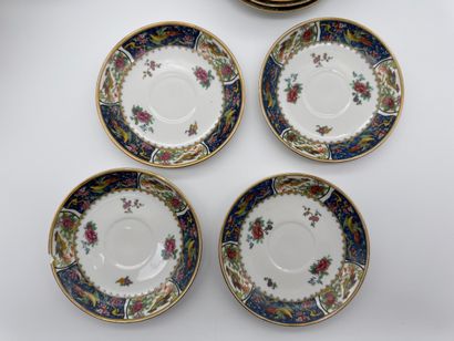 Service à café en porcelaine - M.F. Limoges...