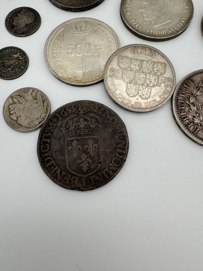 Important lot of numismatics and medals -...