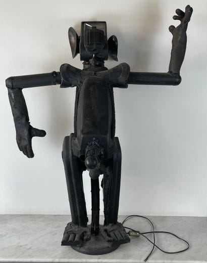 The Robot - Sculpture Art Brut - Unidentified...