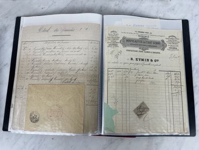 Porte-vues de documents manuscrits et album...