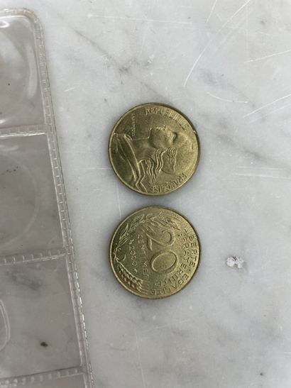 Lot d’environ 650 g de pièces de monnaie...