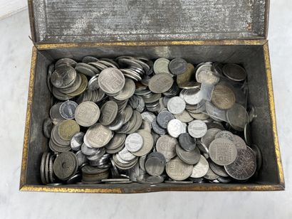 Lot of approx. 3.5 kg of French and foreign...