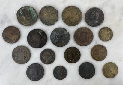 Lot of royal coins and tokens France XVII...