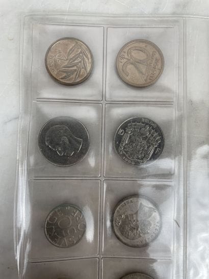 Lot d’environ 650 g de pièces de monnaie...