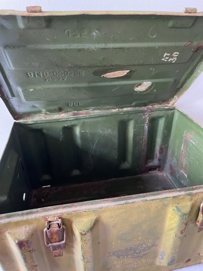 Caisse militaire en métal - M23A, mines antichars...