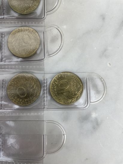 Lot d’environ 650 g de pièces de monnaie...