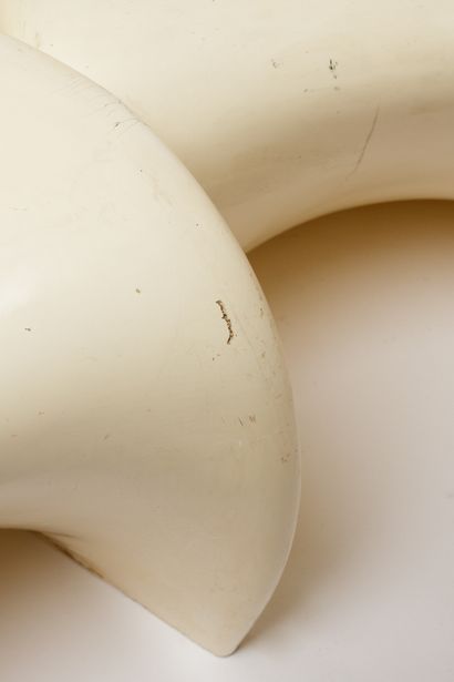 Paire de « Panton Chair » en fibre de verre...