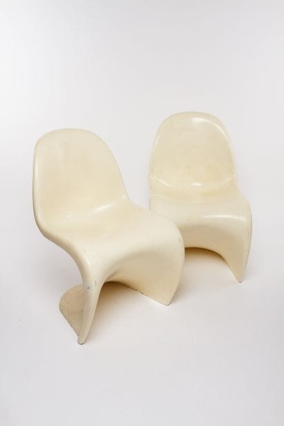 Paire de « Panton Chair » en fibre de verre...