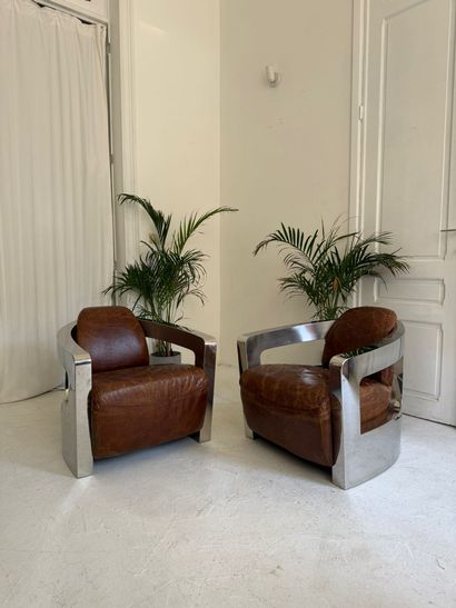 Timothy Oulton Paire de fauteuils « Mars...